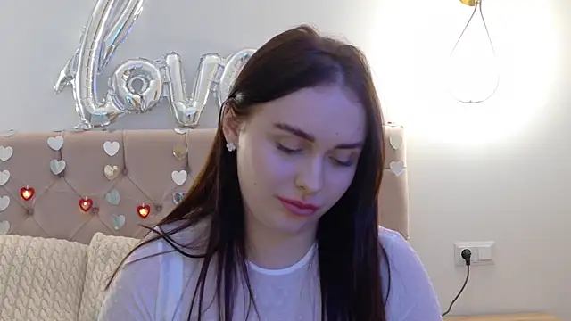 Snapshot of Lilliana_Moon chatting on February 21, 3:32 pm Lilliana Moon online show from February 21, 3:32 pm