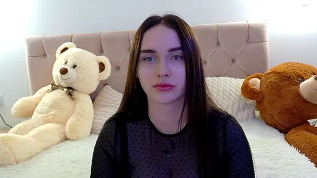 Snapshot of Lilliana_Moon chatting on October 18, 6:58 am Lilliana Moon online show from October 18, 6:58 am