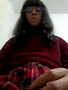 Snapshot of ChloeRaccoon chatting on November 13, 5:28 am ChloeRaccoon online show from November 13, 5:28 am