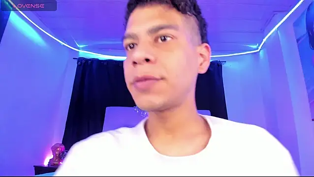 Ethan Boyy online show from May 28, 5:43 pm