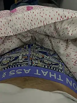 Snapshot of zoltard_1911 chatting on February 17, 3:09 pm zoltard 1911 online show from February 17, 3:09 pm