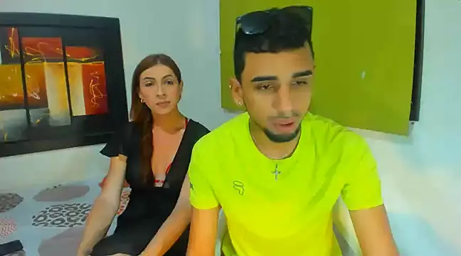 sweethoneytsx online show from March 14, 2:31 am