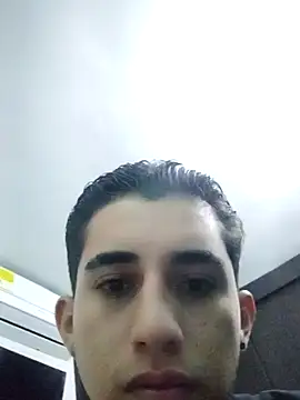 Latinos 2001 online show from January 15, 11:53 am