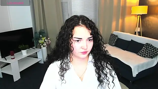 Snapshot of AmeliaLoveee chatting on January 26, 9:07 pm AmeliaLoveee online show from January 26, 9:07 pm