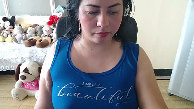 thamara226 online show from February 13, 2:13 pm