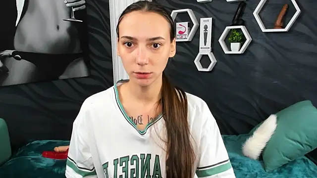 annabishop online show from January 27, 3:26 am