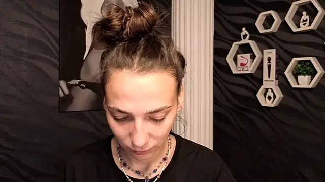 annabishop online show from October 5, 1:15 am