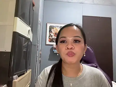 SophiaCourthaway online show from November 6, 10:54 pm