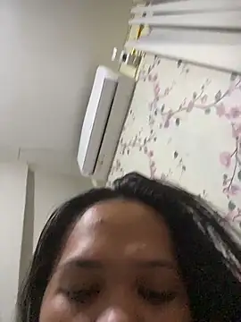 SophiaCourthaway online show from January 14, 6:02 pm