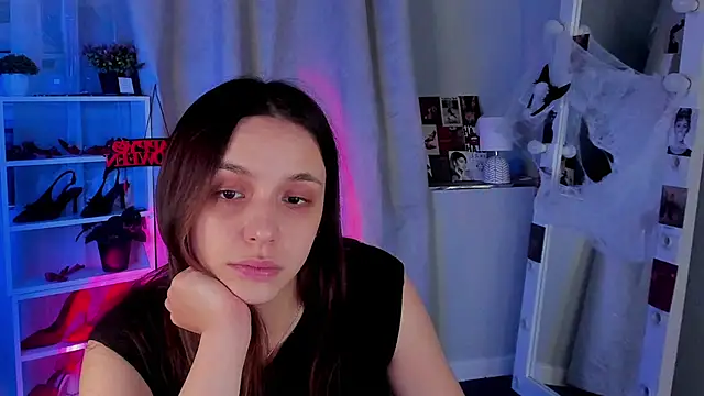 Sahara Shields online show from October 30, 10:06 am