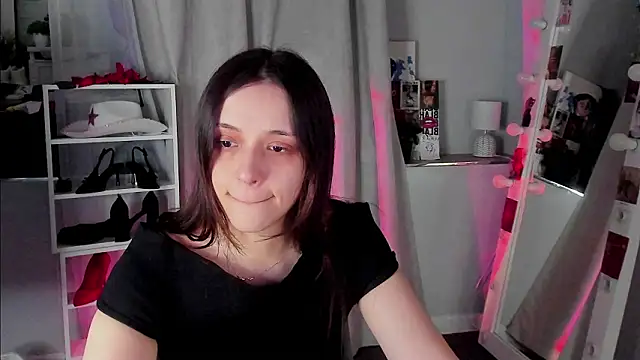 Sahara Shields online show from March 24, 9:25 am