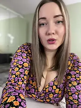 Snapshot of Kiss_My_Body chatting on February 14, 10:17 am Kiss My Body online show from February 14, 10:17 am