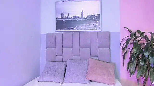 Snapshot of janna_lopez_ chatting on October 21, 12:06 pm janna lopez online show from October 21, 12:06 pm