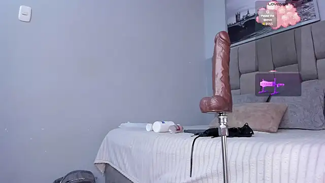 Snapshot of janna_lopez_ chatting on November 1, 11:12 am janna lopez online show from November 1, 11:12 am