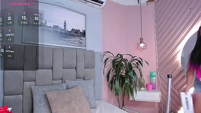 Snapshot of janna_lopez_ chatting on November 21, 11:20 am janna lopez online show from November 21, 11:20 am