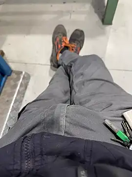 Snapshot of sempreilmio2 chatting on February 24, 12:05 pm sempreilmio2 online show from February 24, 12:05 pm