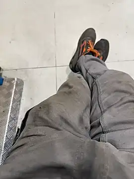 Snapshot of sempreilmio2 chatting on March 13, 11:41 am sempreilmio2 online show from March 13, 11:41 am