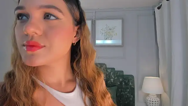 Snapshot of rutila_ford chatting on February 28, 6:31 pm rutila ford online show from February 28, 6:31 pm