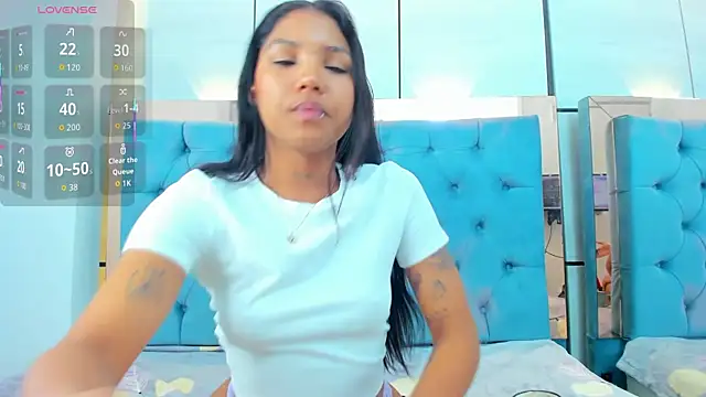 Snapshot of pocahontas_pow chatting on December 18, 11:49 am pocahontas pow online show from December 18, 11:49 am