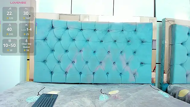 Snapshot of pocahontas_pow chatting on January 15, 12:10 pm pocahontas pow online show from January 15, 12:10 pm