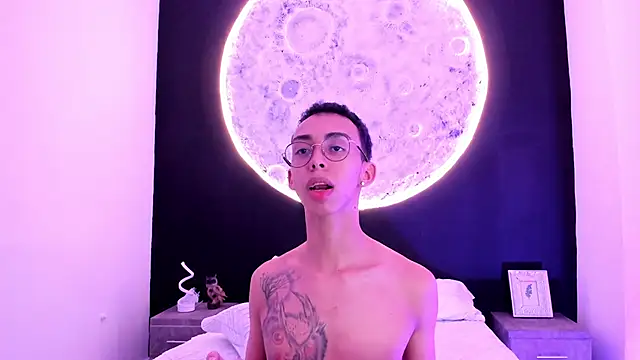 EthaanCox online show from February 15, 2:37 am