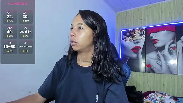 Snapshot of Miss_sparkle00 chatting on February 23, 8:17 pm Miss sparkle00 online show from February 23, 8:17 pm