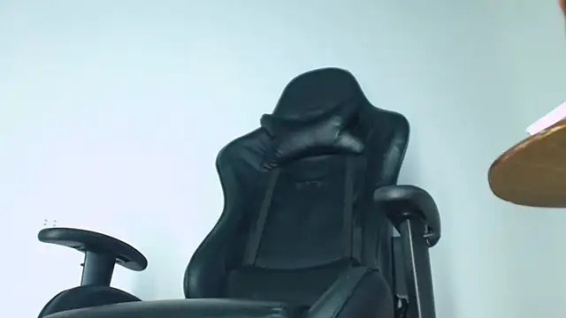 matteo rivas online show from April 9, 1:05 am