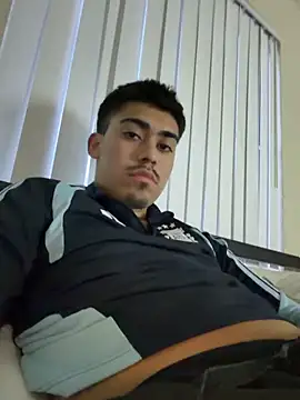 Snapshot of Daddywick chatting on February 19, 1:45 am Daddywick online show from February 19, 1:45 am