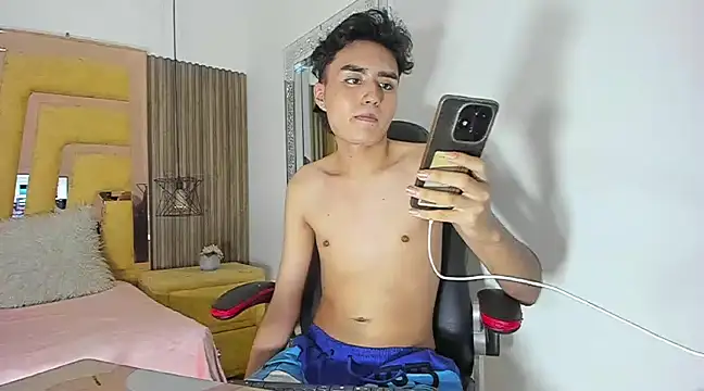 AiddenScott online show from January 22, 10:29 am