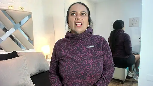 raquell moore online show from November 24, 10:37 am