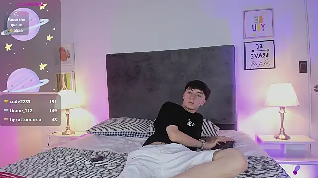 ethan and ava online show from February 13, 7:52 pm