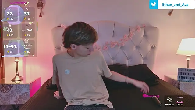 ethan and ava online show from September 30, 12:54 pm