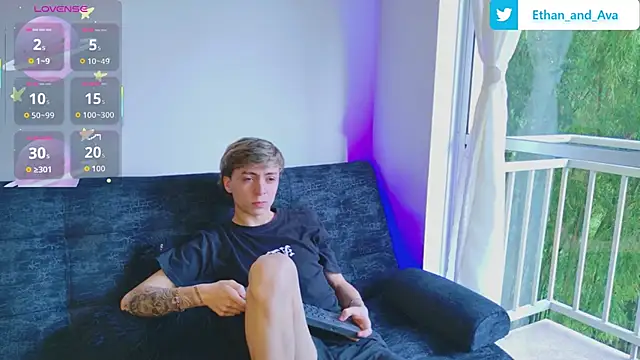 ethan and ava online show from October 8, 12:25 pm