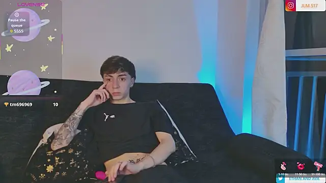 ethan and ava online show from January 19, 2:37 am