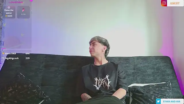 ethan and ava online show from May 24, 2:22 pm