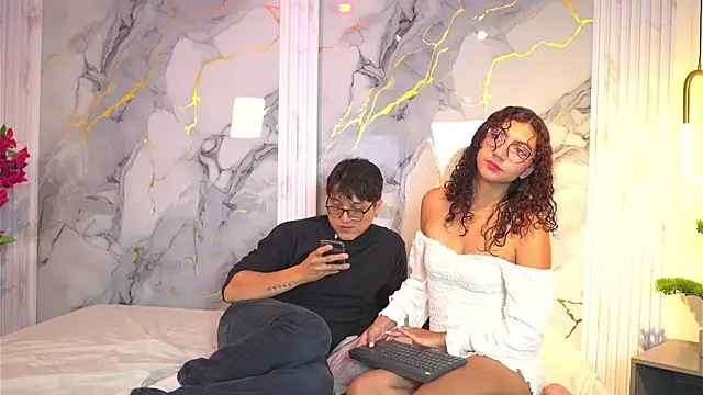 vanilla hot online show from November 17, 1:39 pm