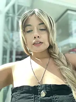 monicavictoria1301 online show from July 17, 3:29 pm