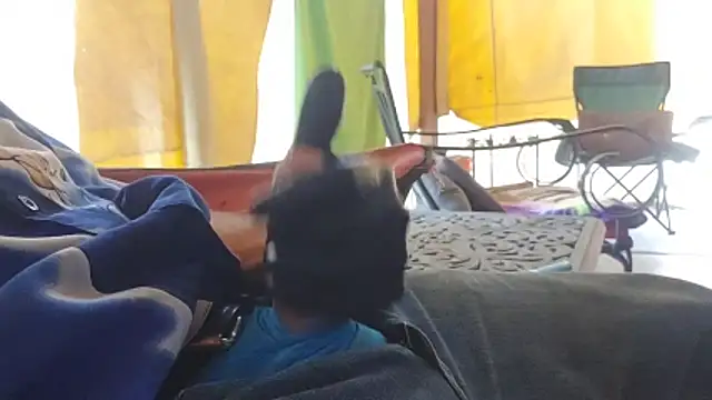 bwcbeat83 online show from December 20, 9:00 pm