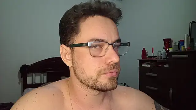 Dyllan   online show from June 19, 2:05 am