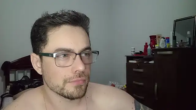 Dyllan   online show from June 23, 1:25 am