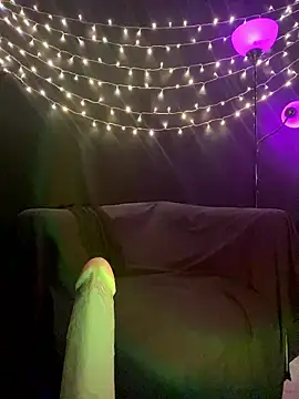 Snapshot of xoxoHotCoCo chatting on January 6, 12:09 pm xoxoHotCoCo online show from January 6, 12:09 pm