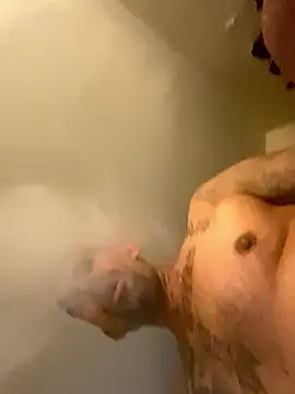 Snapshot of hornycouple818 chatting on September 17, 6:04 am hornycouple818 online show from September 17, 6:04 am