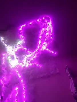 hornycouple818 online show from April 20, 1:25 pm