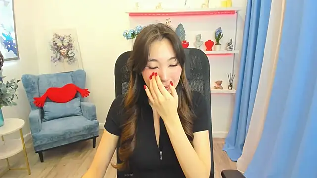 AnnaReyla online show from February 6, 2:27 am