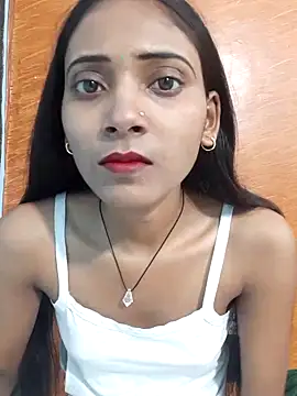 Snapshot of Divya-2007 chatting on February 26, 6:47 am Divya-2007 online show from February 26, 6:47 am