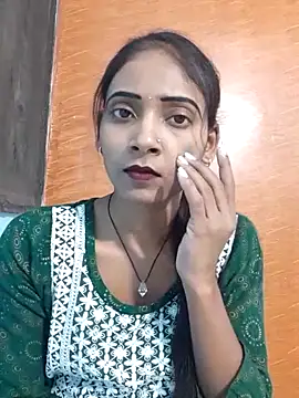 Snapshot of Divya-2007 chatting on March 2, 7:54 am Divya-2007 online show from March 2, 7:54 am