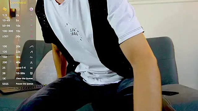 Cum hunters online show from March 19, 3:30 am