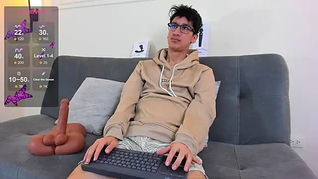 Cum hunters online show from November 25, 3:28 am