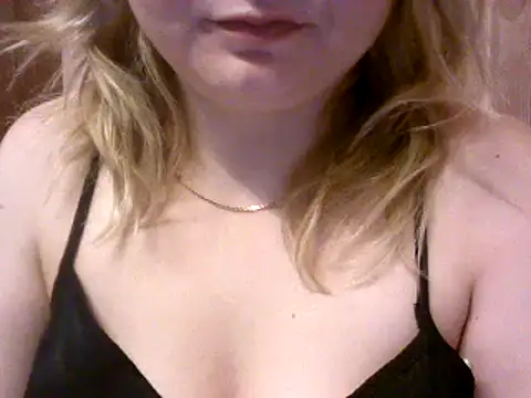 Allie Janet online show from January 17, 1:36 am