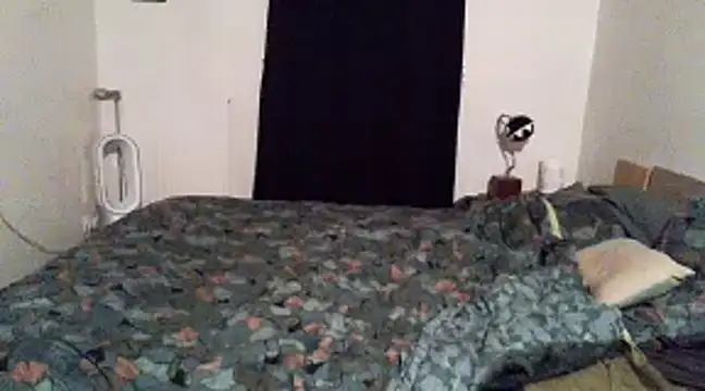 Snapshot of alexandrezeke chatting on February 6, 9:22 am alexandrezeke online show from February 6, 9:22 am